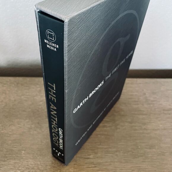 Garth Brooks The Anthology Part 1 Collector Book - Picture 2 of 6